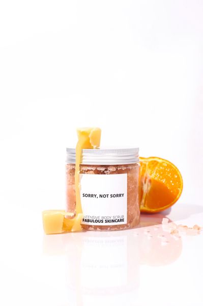 SORRY, NOT SORRY скраб для тіла з ароматом мандарину та карамелі sorryscurb фото